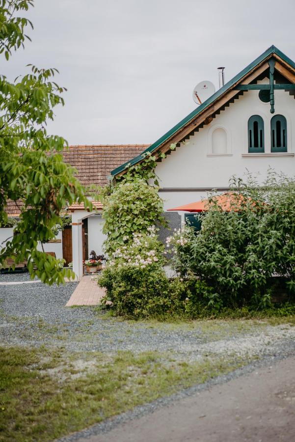 Landhaus Schaller Im Suedburgenland Maria Bild Extérieur photo